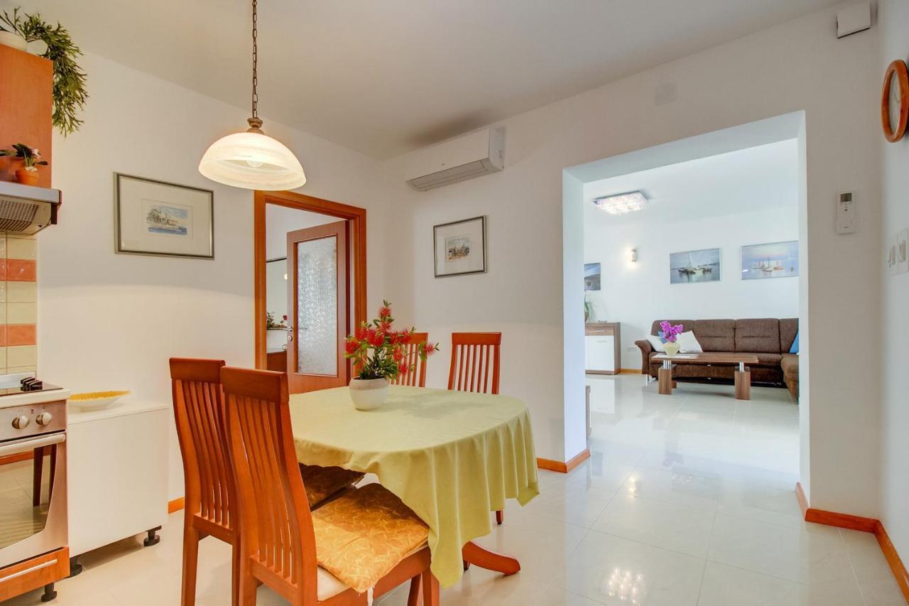 Apartman Mirjana 1 Mali Lošinj Zewnętrze zdjęcie