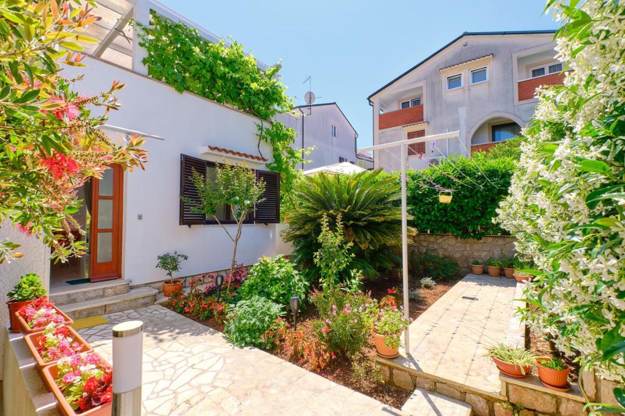 Apartman Mirjana 1 Mali Lošinj Zewnętrze zdjęcie